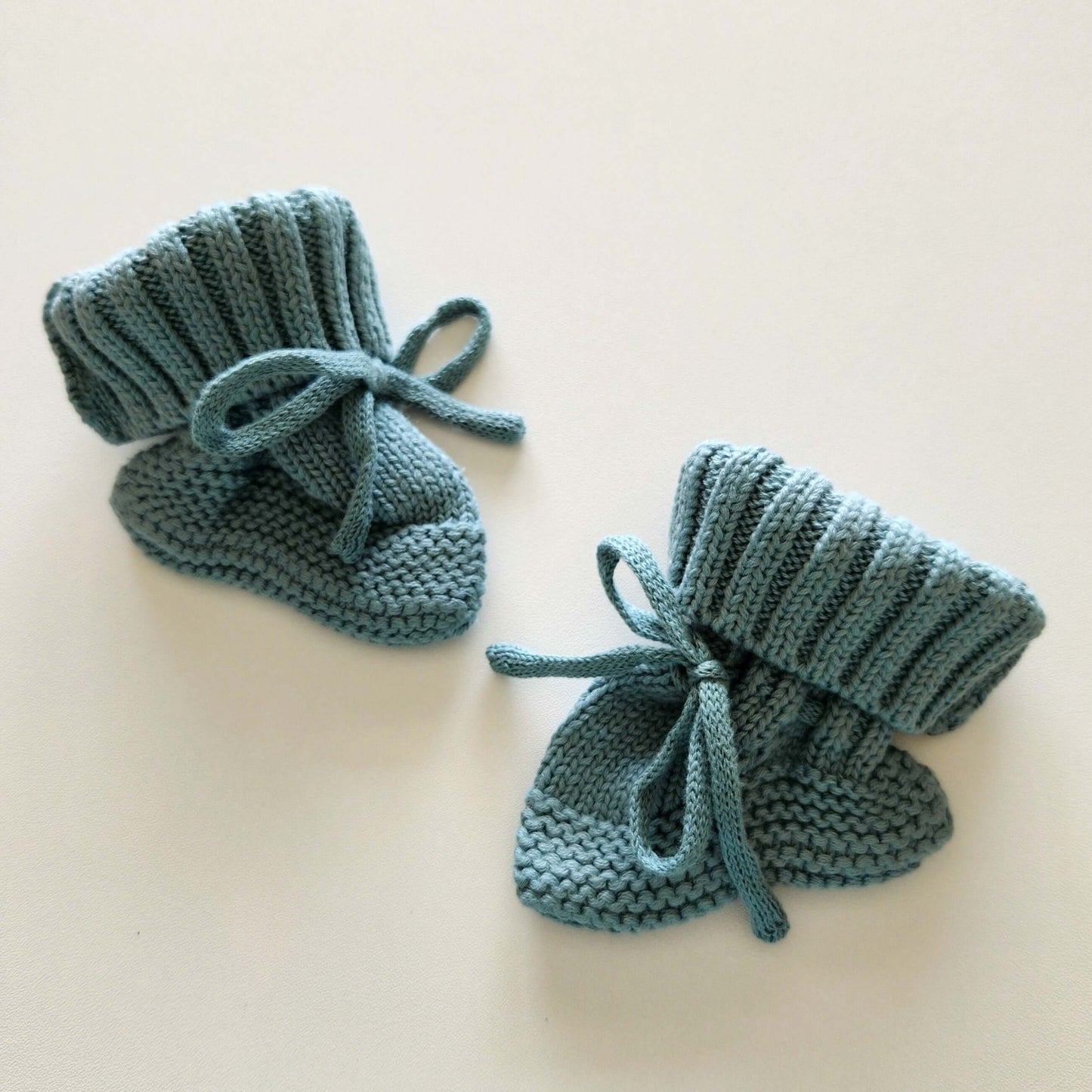 knit baby booties, newborn booties, matching sweater booties, knit newborn booties
