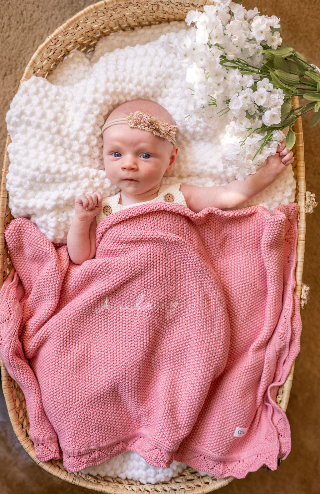 Knit hand embroidered baby blanket, new born blanket, birth announcement blanket, baby blanket with name, custom baby blanket
