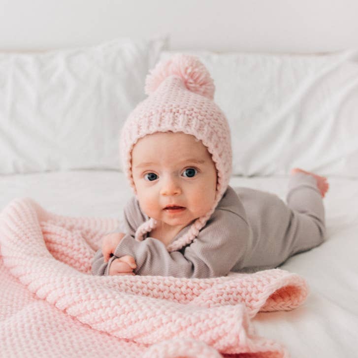 GARTER STITCH KNIT BONNET - BLUSH NEWBORN