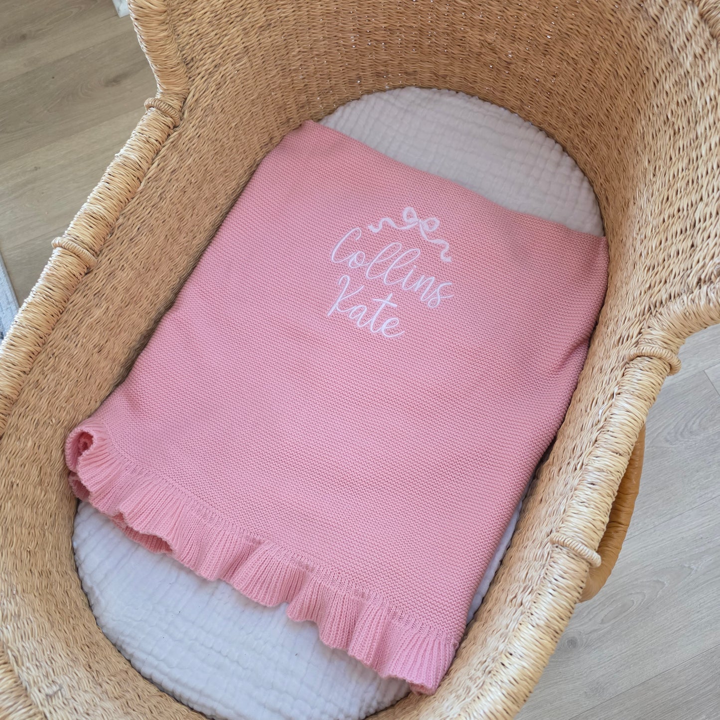 KNIT BABY BLANKET - BUBBLEGUM RUFFLE