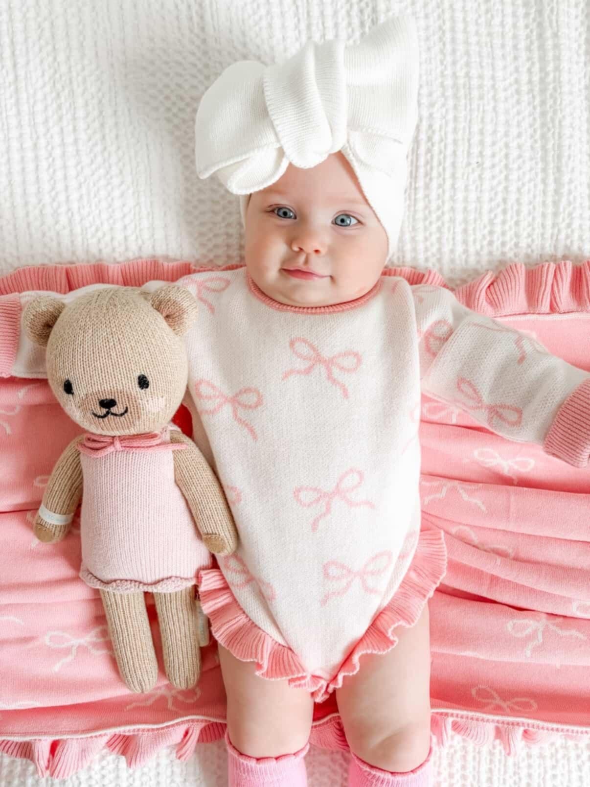 PINK BOWS RUFFLE BLANKET